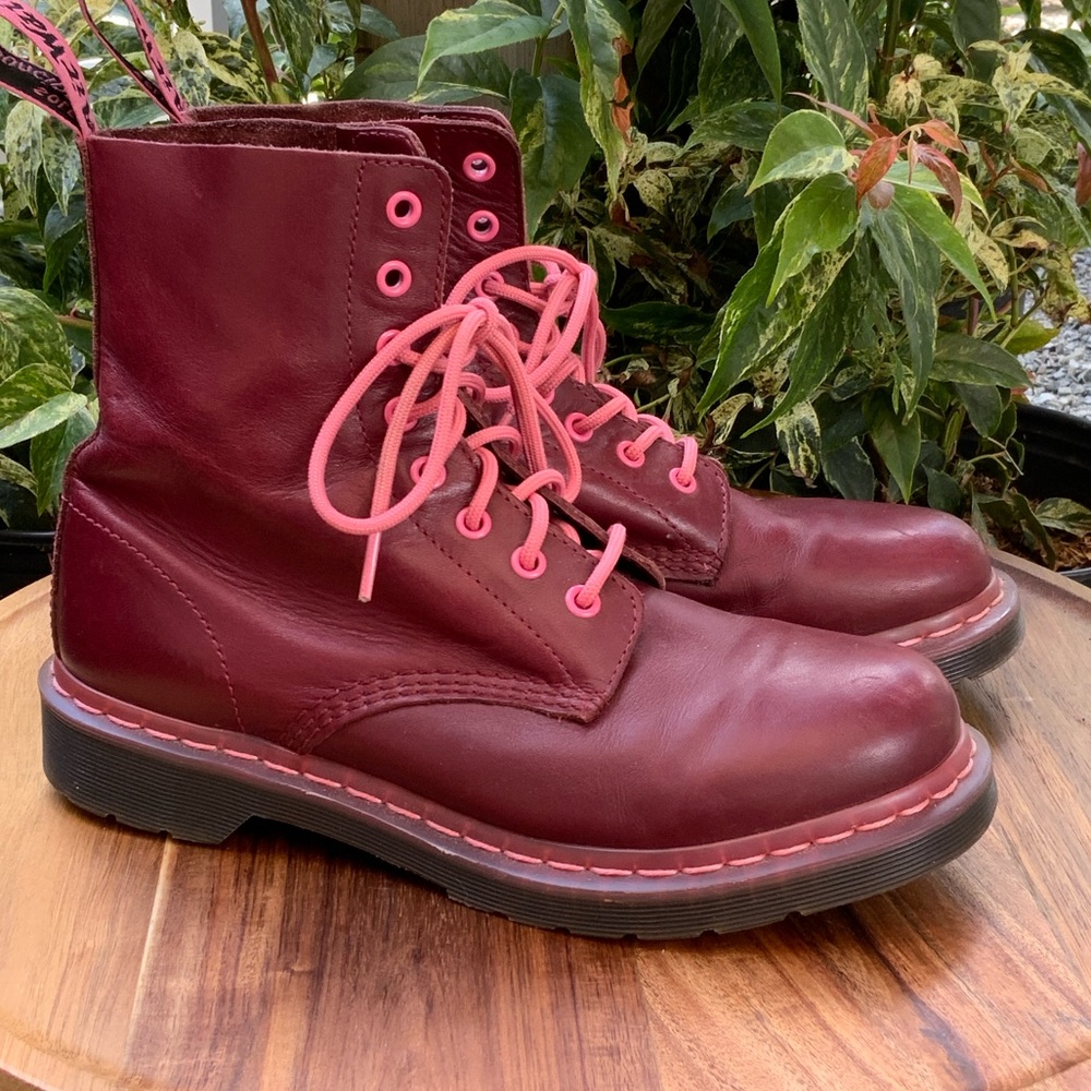 Dr. Martens Pascal Red Leather Boots - EUC - sz 9 euro 41